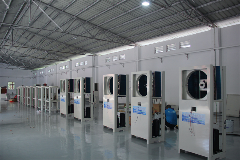 夏季車(chē)間太熱，用什么降溫方法好？